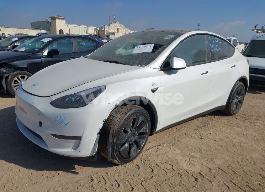 Thumbnail 12 of 2025 TESLA MODEL Y LONG RANGE DUAL MOTOR ALL-WHEEL DRIVE