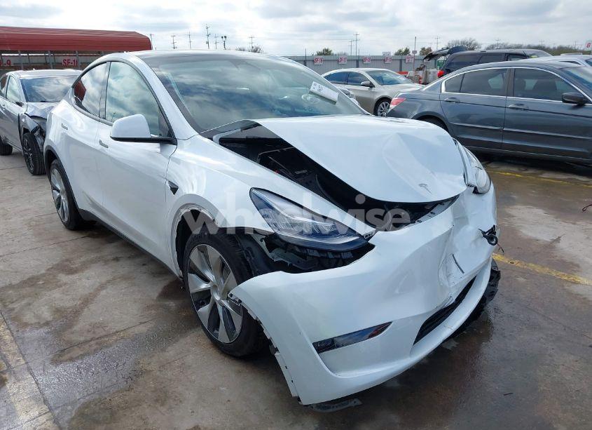Photo of TESLA MODEL Y AWD/LONG RANGE DUAL MOTOR ALL-WHEEL DRIVE