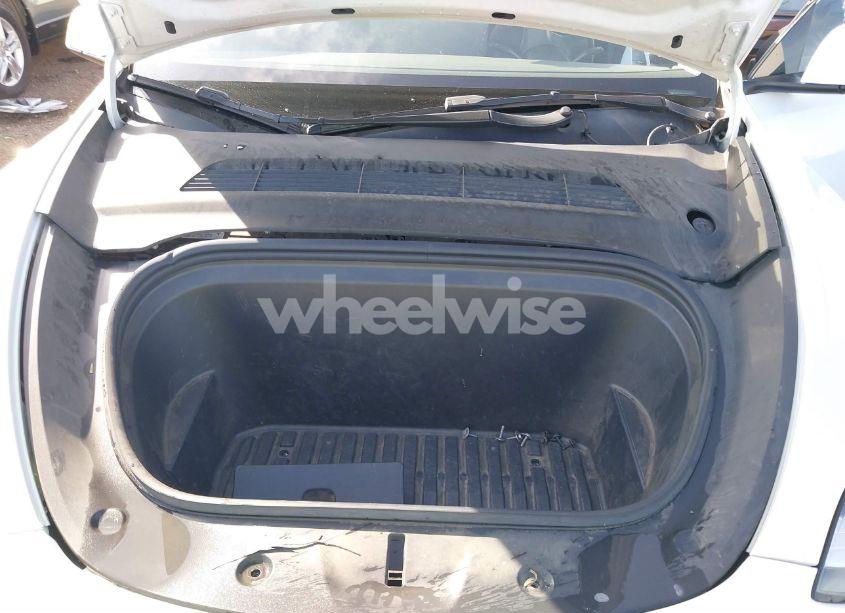 Thumbnail 2 of 2022 TESLA MODEL Y LONG RANGE DUAL MOTOR ALL-WHEEL DRIVE