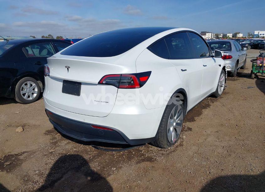 Thumbnail 12 of 2022 TESLA MODEL Y LONG RANGE DUAL MOTOR ALL-WHEEL DRIVE