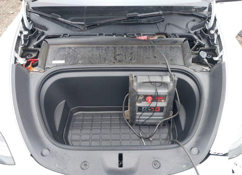 Thumbnail 2 of 2024 TESLA MODEL Y LONG RANGE DUAL MOTOR ALL-WHEEL DRIVE