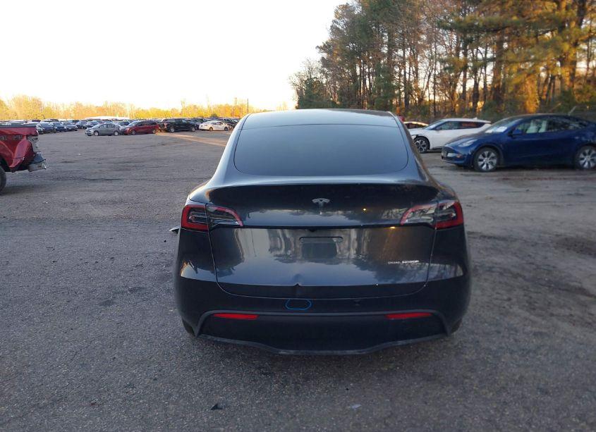Thumbnail 9 of 2024 TESLA MODEL Y LONG RANGE DUAL MOTOR ALL-WHEEL DRIVE