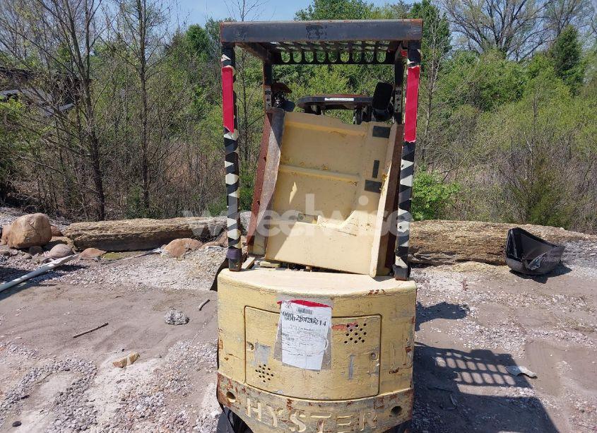2004 Hyster Forklift