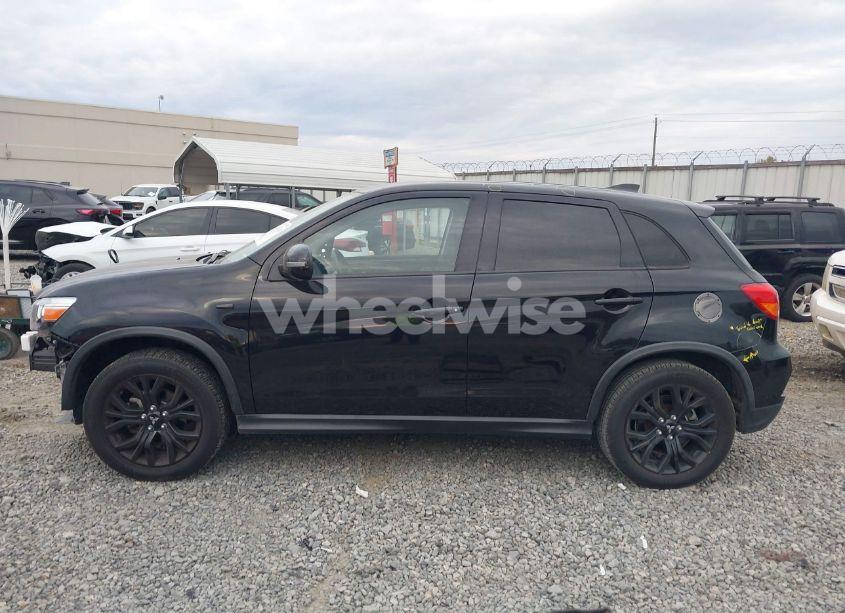 Thumbnail 6 of 2019 MITSUBISHI OUTLANDER SPORT 2.0 LE