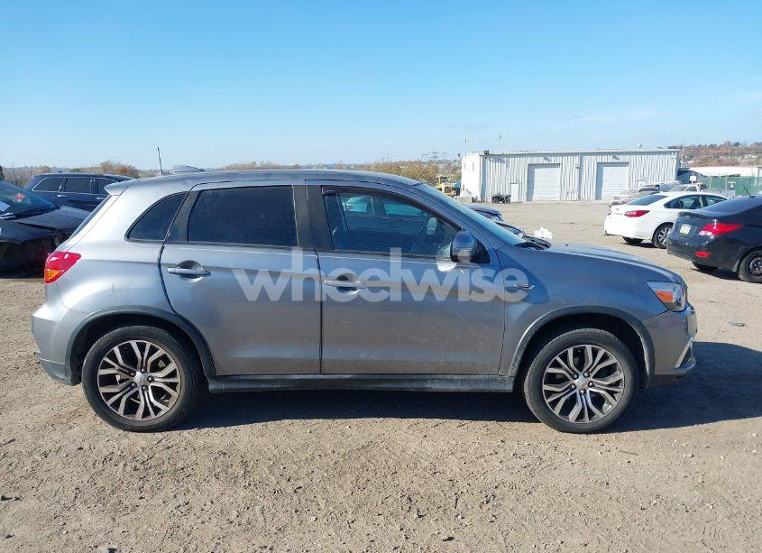 Thumbnail 5 of 2018 MITSUBISHI OUTLANDER SPORT 2.4 SE