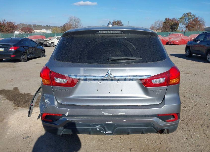 Thumbnail 8 of 2018 MITSUBISHI OUTLANDER SPORT 2.4 SE