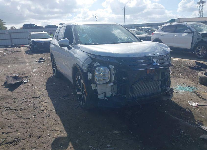 Photo of MITSUBISHI OUTLANDER SE 2.5 2WD