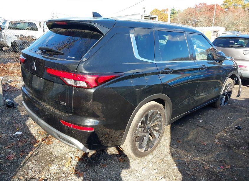 Thumbnail 14 of 2022 MITSUBISHI OUTLANDER SEL SPECIAL EDITION