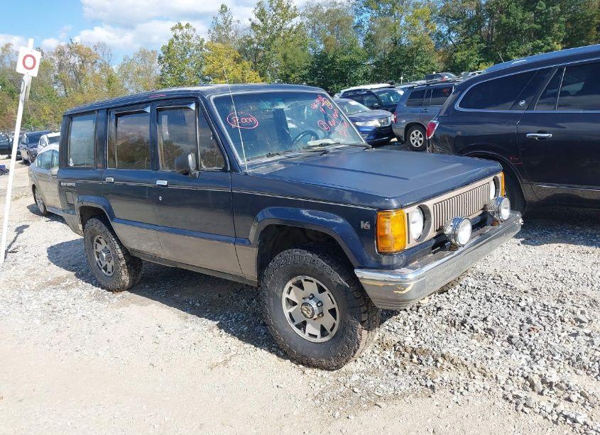 1990 Isuzu Trooper - Photo 1