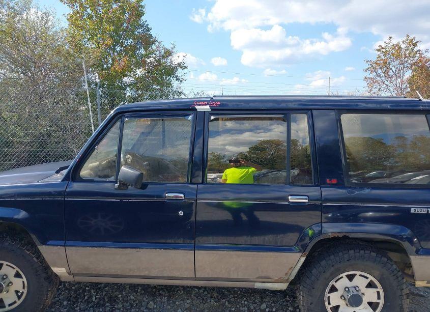 1990 Isuzu Trooper
