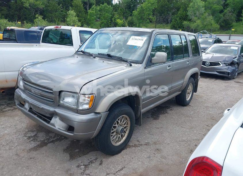 2002 Isuzu Trooper