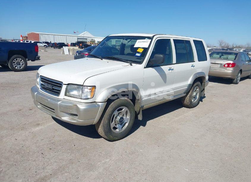 1998 Isuzu Trooper