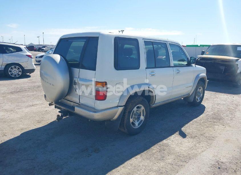 1998 Isuzu Trooper