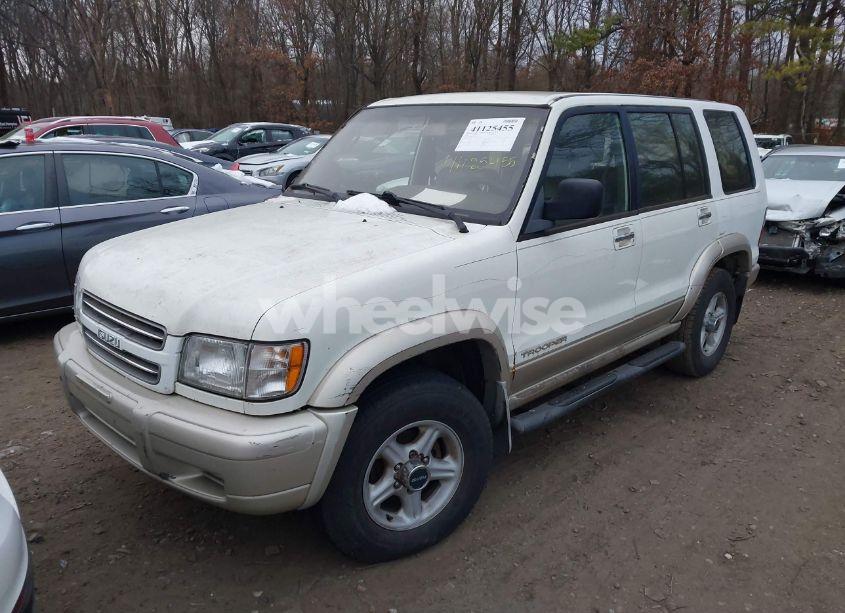 2002 Isuzu Trooper