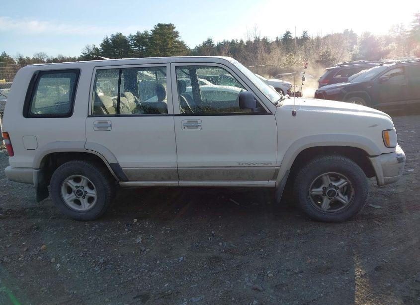 1999 Isuzu Trooper