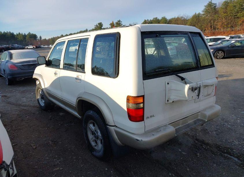 1999 Isuzu Trooper