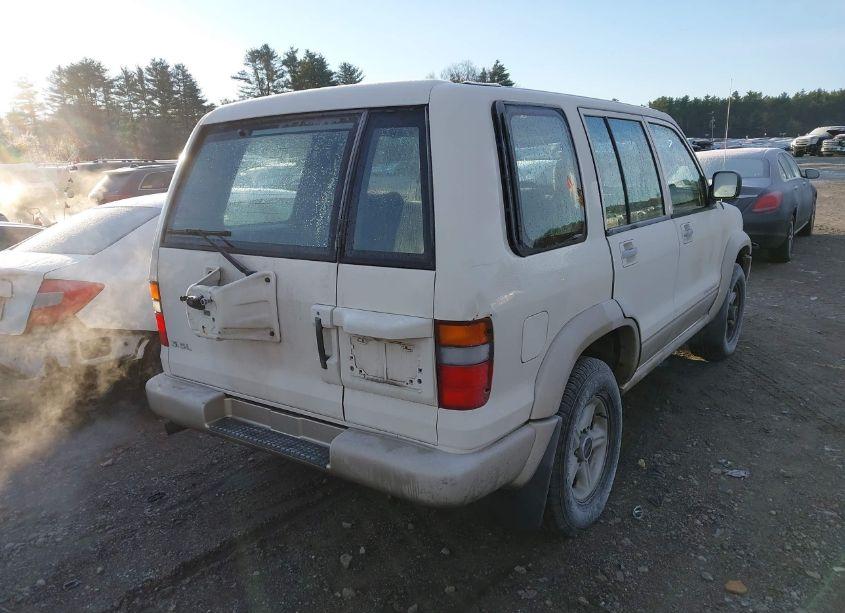 1999 Isuzu Trooper