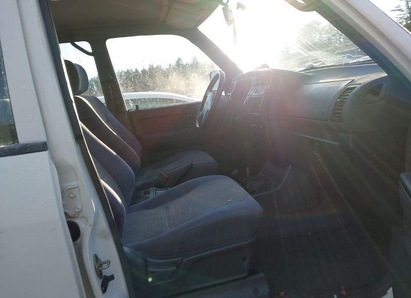 1999 Isuzu Trooper