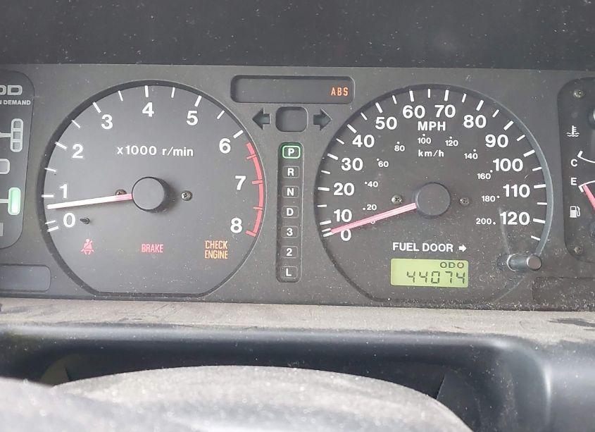 1999 Isuzu Trooper