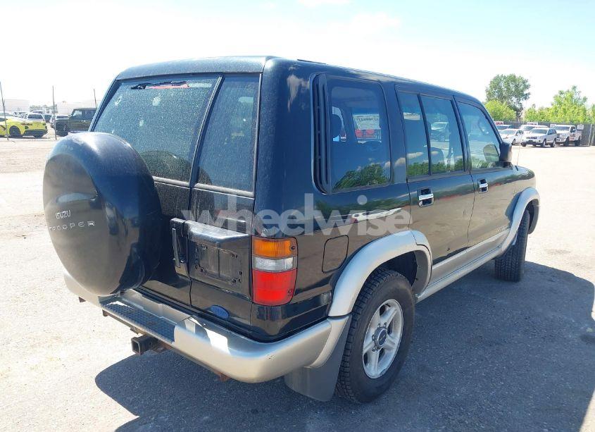 1999 Isuzu Trooper