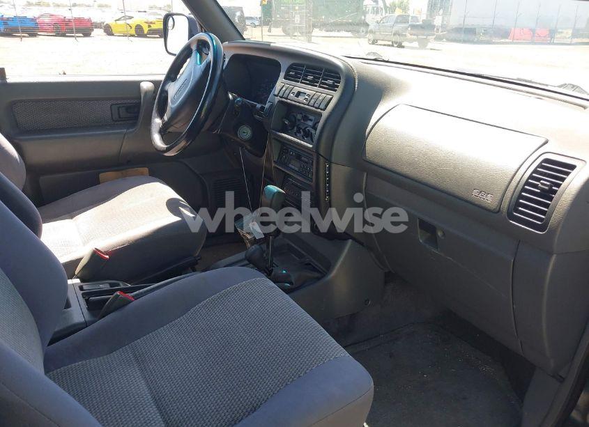 1999 Isuzu Trooper