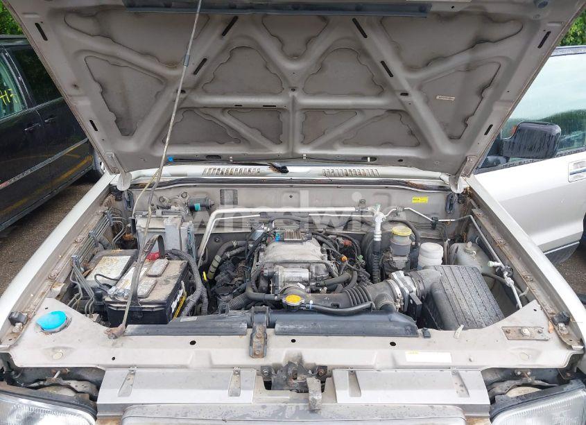 2002 Isuzu Trooper