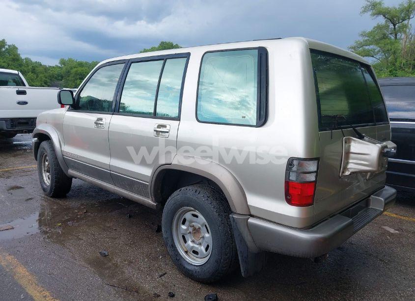 2002 Isuzu Trooper