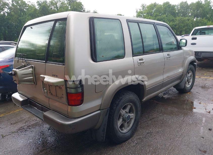 2002 Isuzu Trooper