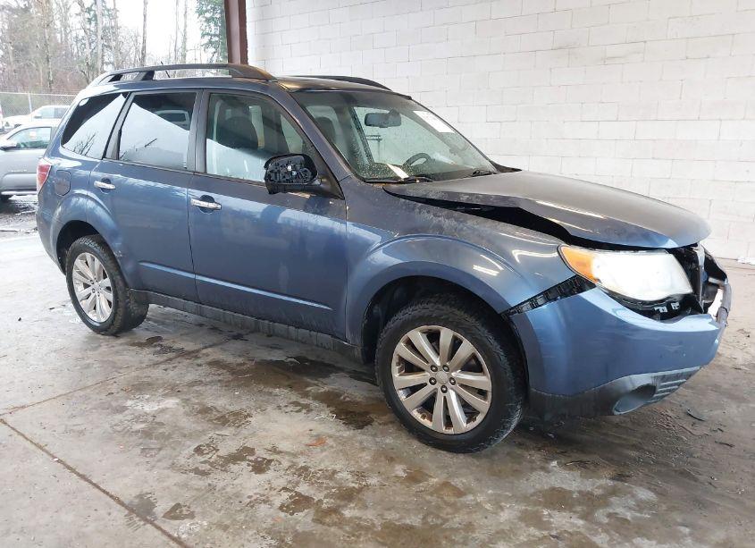Main photo of 2011 SUBARU FORESTER 2.5X PREMIUM with VIN JF2SHADC5BH781793