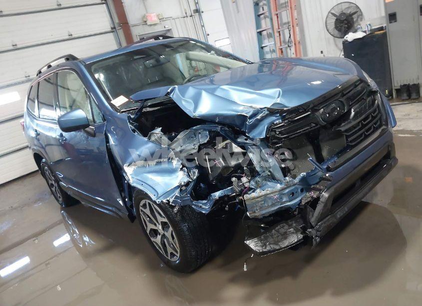 Photo of SUBARU FORESTER PREMIUM