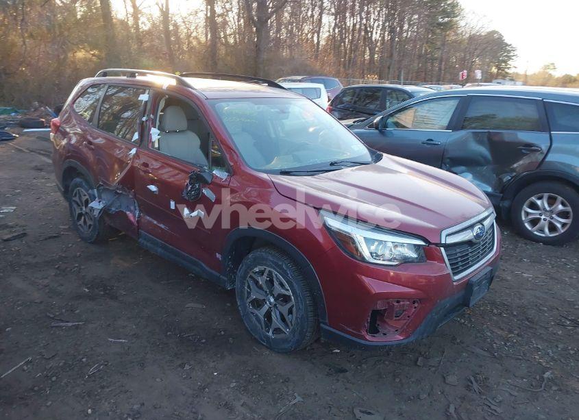 Photo of SUBARU FORESTER PREMIUM