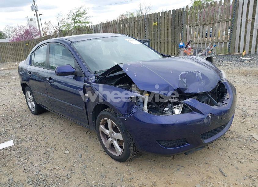 Main photo of 2005 MAZDA MAZDA3 I with VIN JM1BK12F051341703