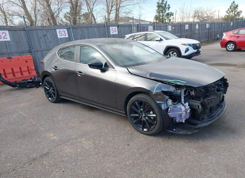 Main photo of 2025 MAZDA MAZDA3 2.5 S SELECT SPORT with VIN JM1BPAKM9S1754215