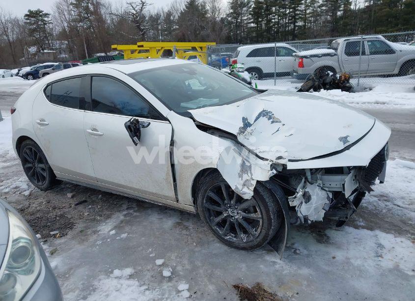 Thumbnail 5 of 2019 MAZDA MAZDA3 PREMIUM PACKAGE