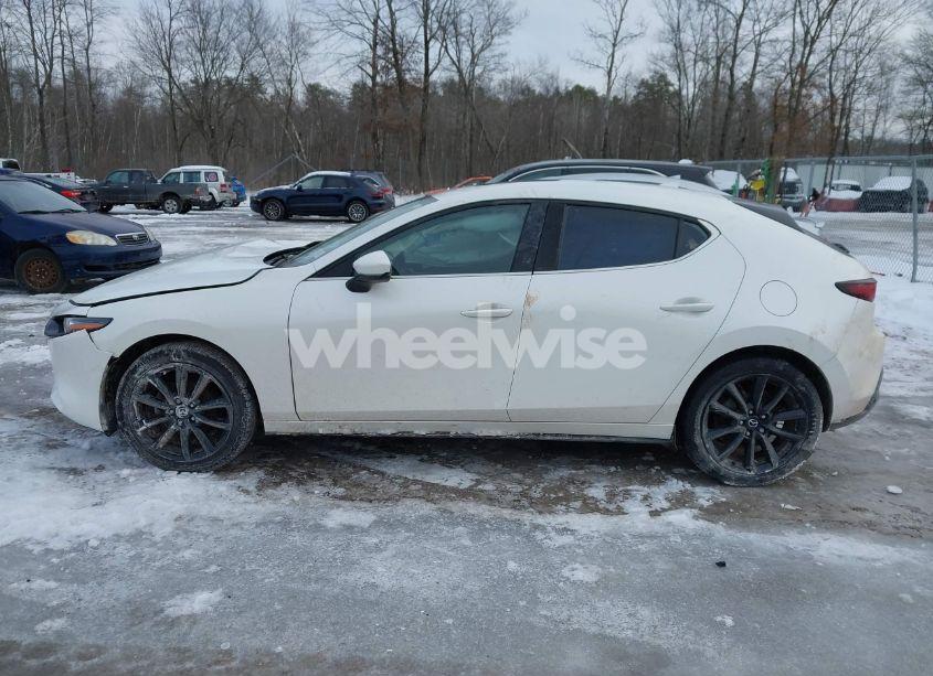 Thumbnail 6 of 2019 MAZDA MAZDA3 PREMIUM PACKAGE