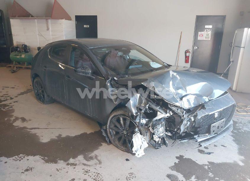 Main photo of 2024 MAZDA MAZDA3 HATCHBACK 2.5 S CARBON EDITION with VIN JM1BPBLM3R1717854