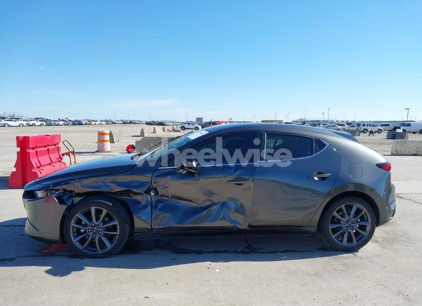 Thumbnail 6 of 2019 MAZDA MAZDA3 HATCHBACK PREFERRED PACKAGE