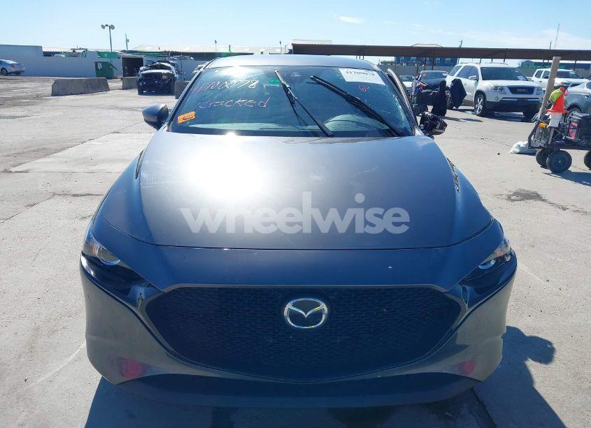 Thumbnail 11 of 2019 MAZDA MAZDA3 HATCHBACK PREFERRED PACKAGE