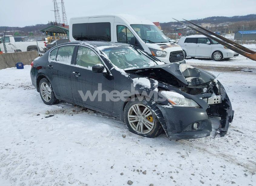 Photo of INFINITI G37 X