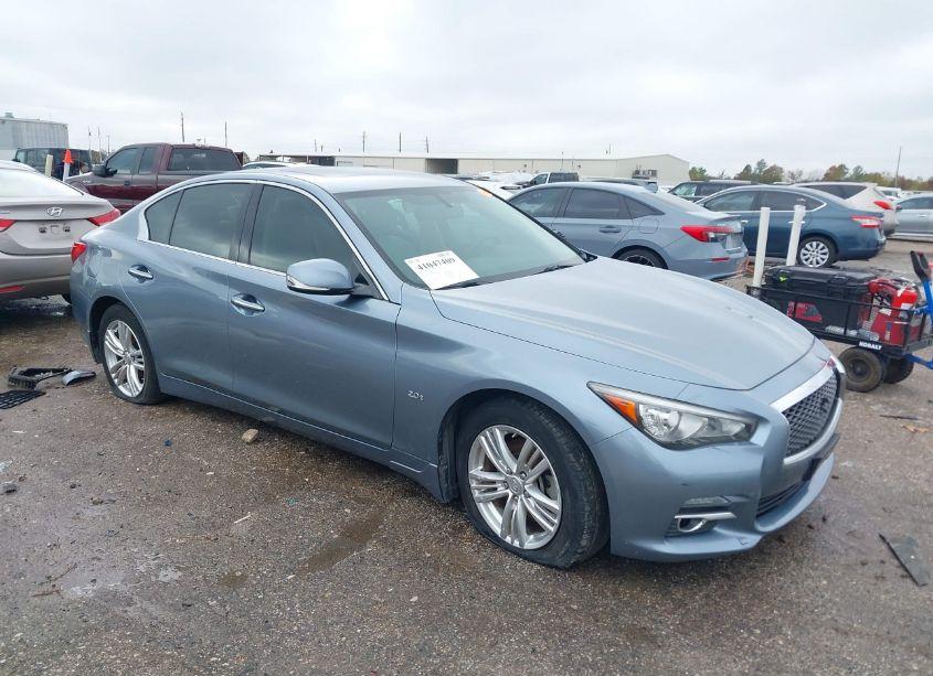 Photo of INFINITI Q50 2.0T PREMIUM