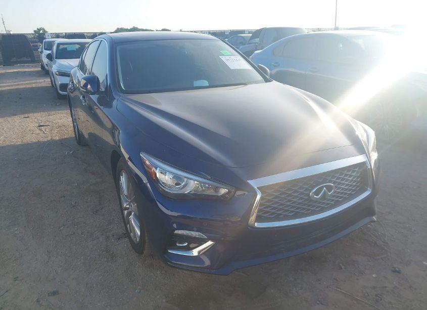 Photo of INFINITI Q50 LUXE