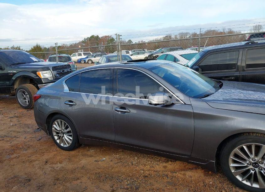 Thumbnail 4 of 2021 INFINITI Q50 LUXE