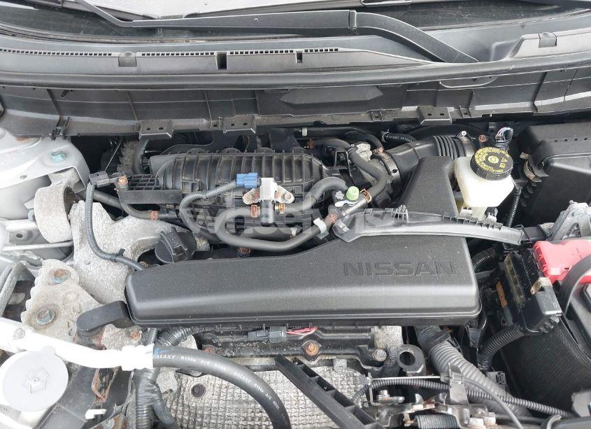 Thumbnail 2 of 2018 NISSAN ROGUE SV