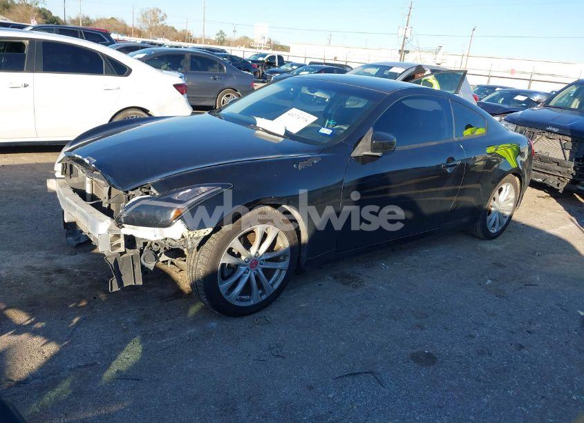Photo of INFINITI G37 JOURNEY