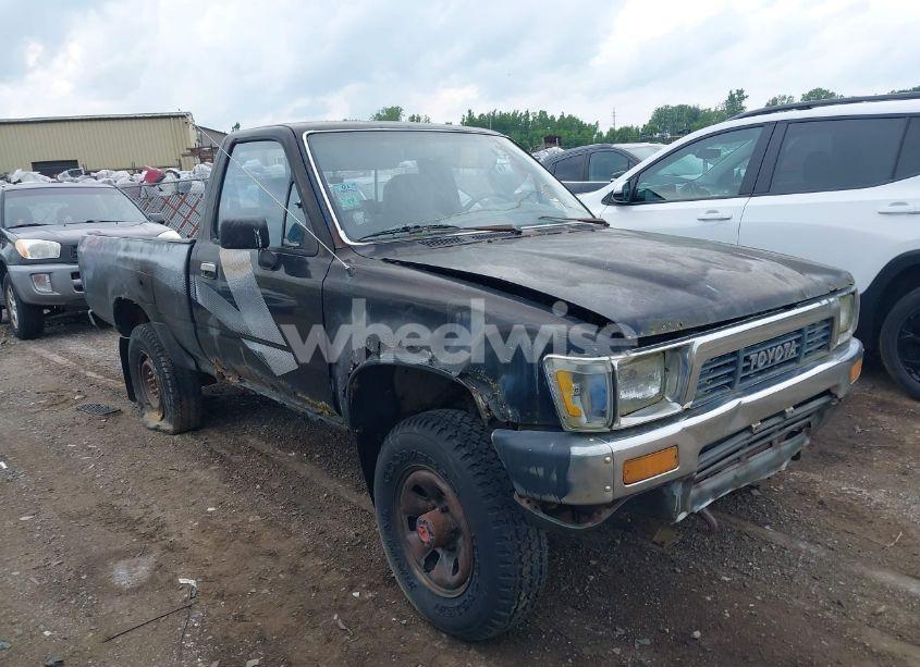 1989 Toyota Pickup - Photo 1