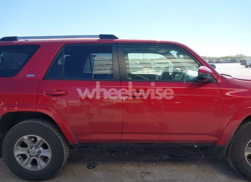 Thumbnail 6 of 2021 TOYOTA 4RUNNER SR5