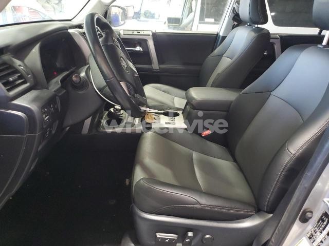 2023 TOYOTA 4RUNNER SE