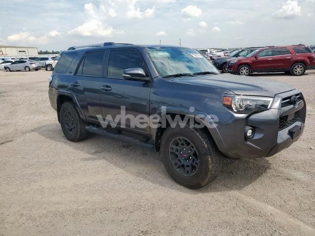 2023 TOYOTA 4RUNNER SE