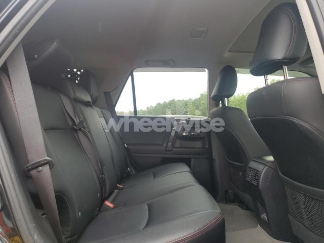 2023 TOYOTA 4RUNNER SE