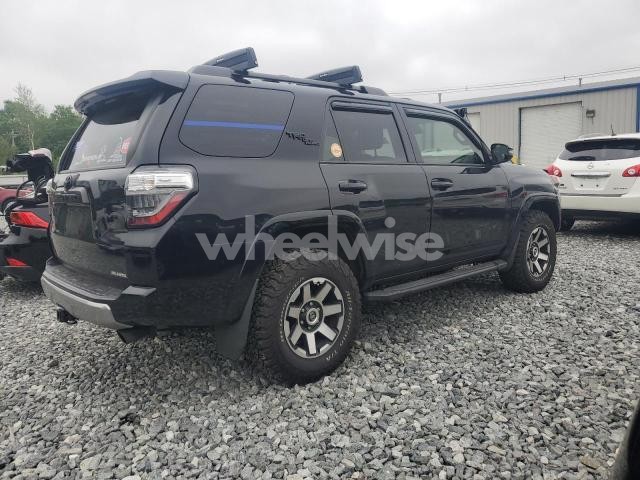 2023 TOYOTA 4RUNNER SE